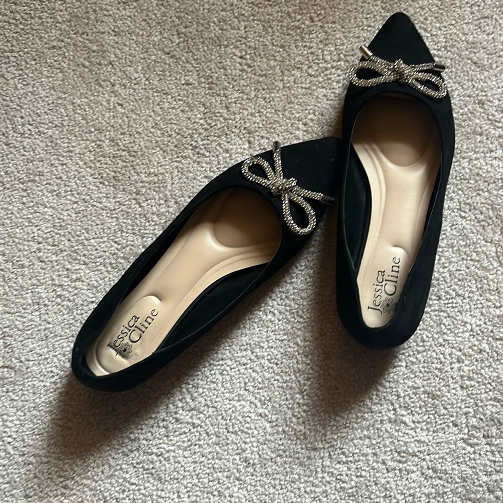 Women's black flat dress shoes, Jessica Klein, size 8.